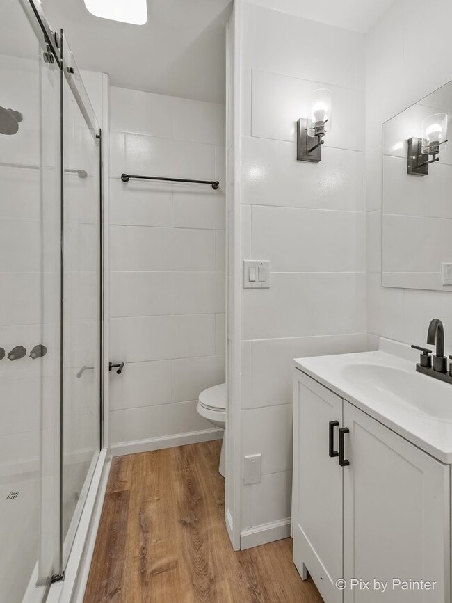 Building Photo - 1019 Maple St