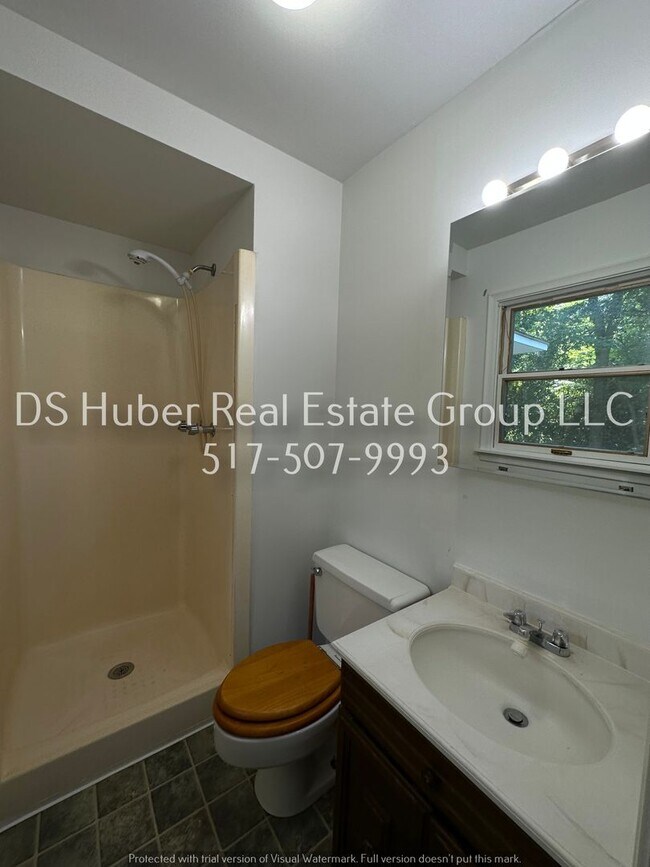 Building Photo - 12469 Kruger Ln