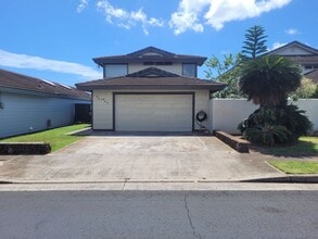 Building Photo - Quiet w/Beautiful Ocean Views 3bd, 2.5bath, SF w/2 car garage 1655sqft unit . $3900