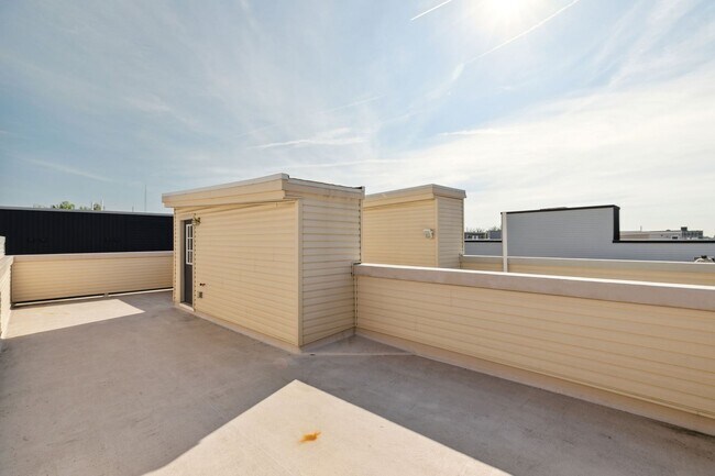 Building Photo - 1845 A St