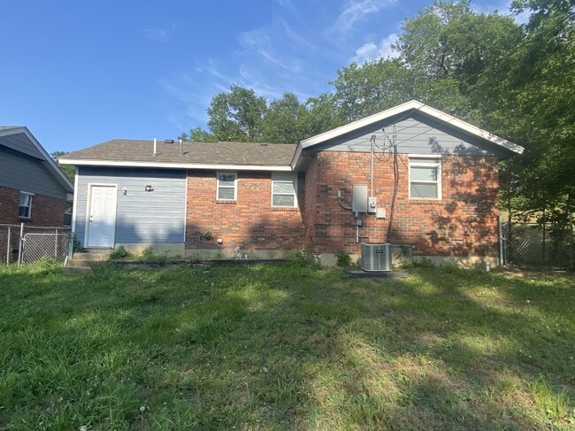 Building Photo - 4536 S Xenophon Ave
