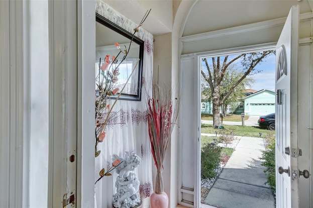Building Photo - 208 Abbotsbury Dr