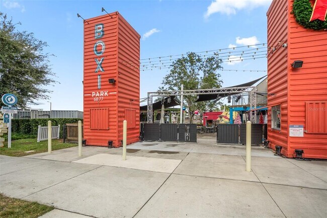 Building Photo - 13833 Behring Ave