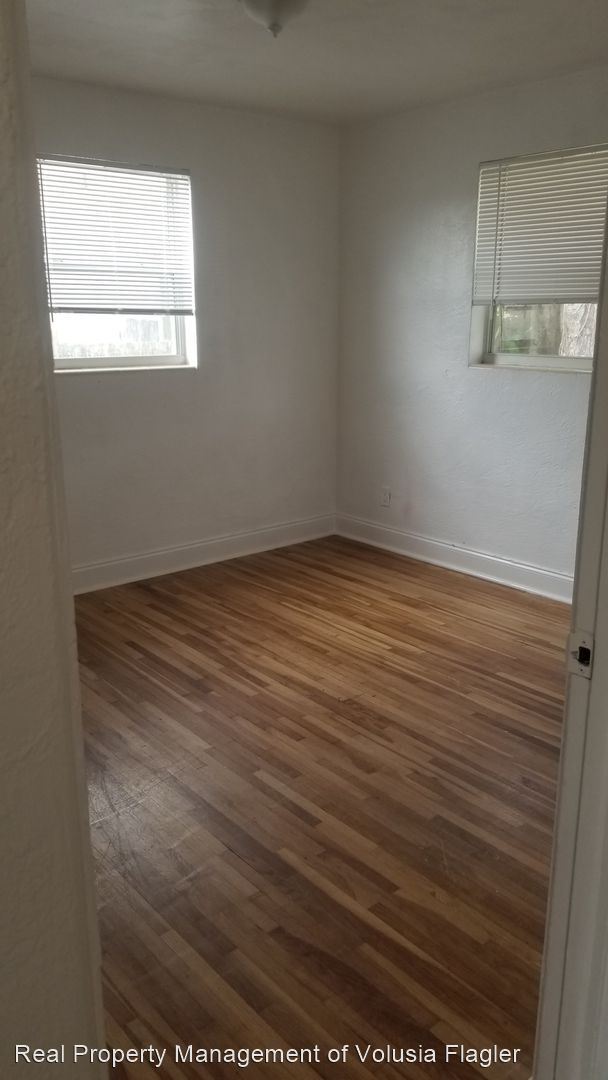 Building Photo - 3 br, 1 bath House - 858 Maley St