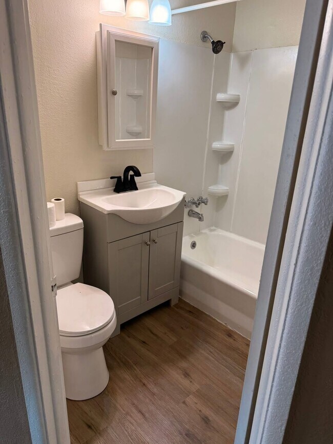 Building Photo - 10495 118th Ave N