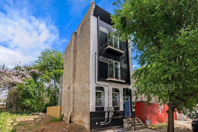 Building Photo - 1823 N Van Pelt St