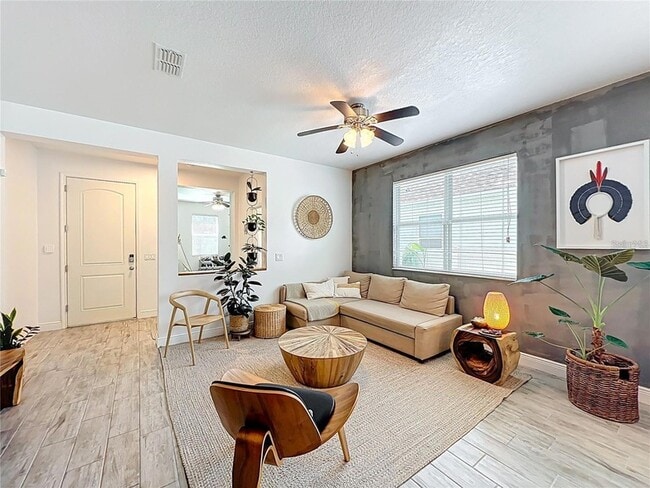 Building Photo - 11868 Thatcher Ave