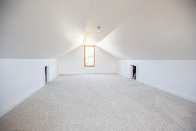 Building Photo - One Month Free ***Available NOW-  3 Bedroo...