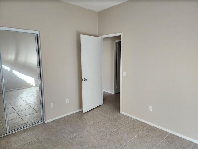 Building Photo - 766 Ventana Ridge