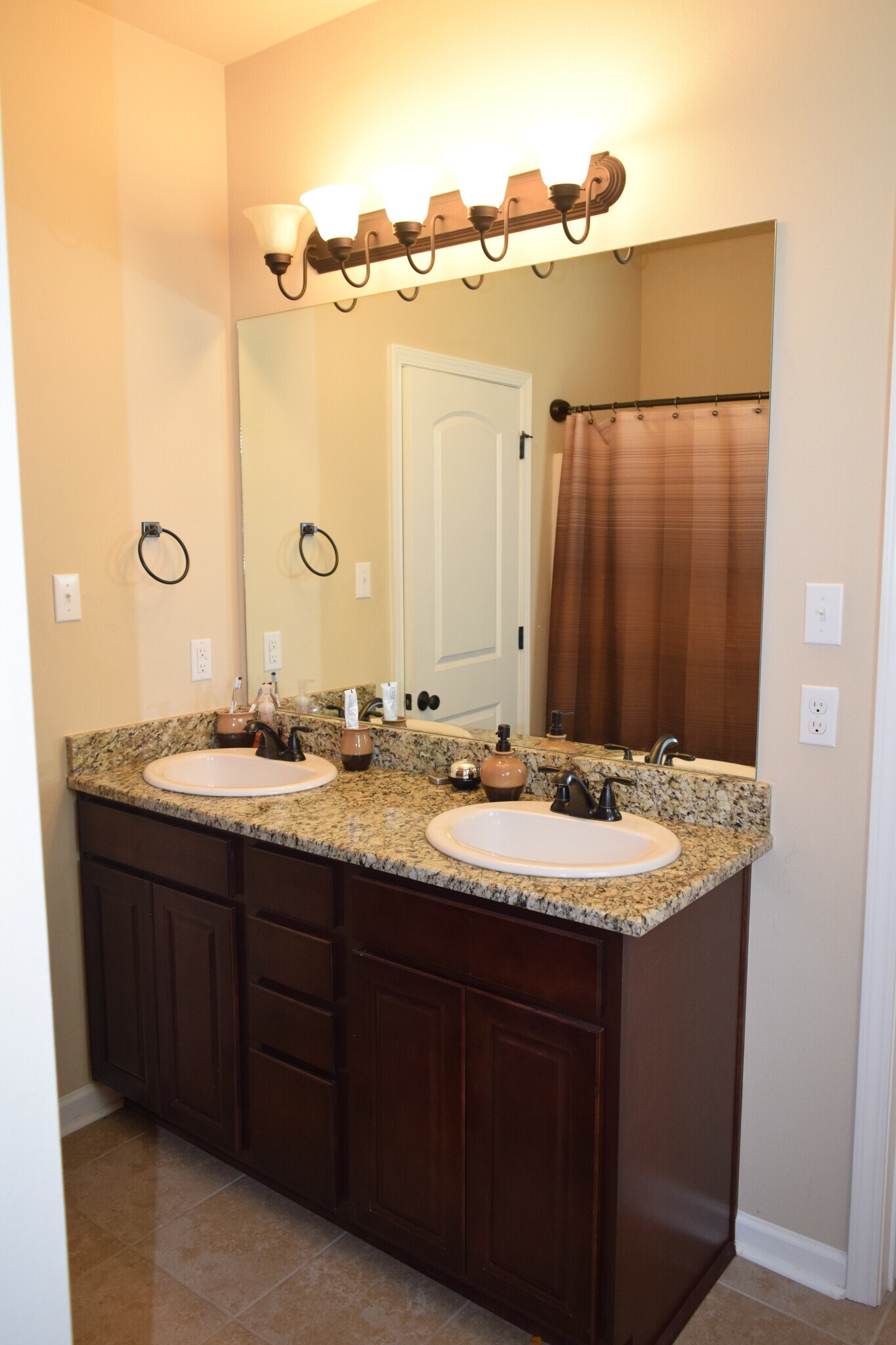 Master Bathroom - 113 Green Mountain Ridge Street