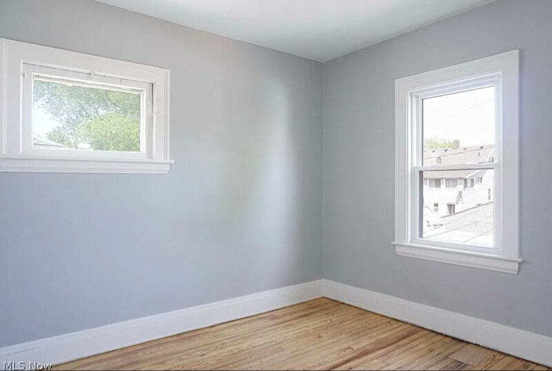 Building Photo - 4225 W 49th St