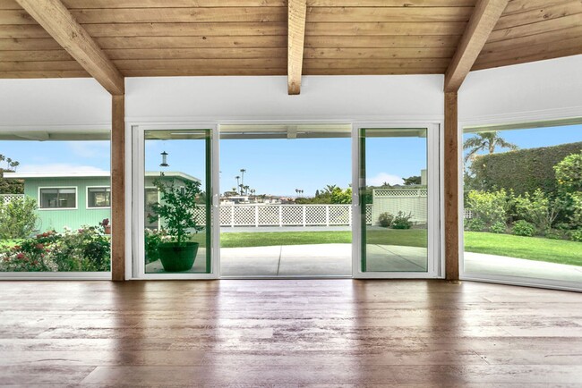 Building Photo - Gorgeous single story home in La Jolla wit...