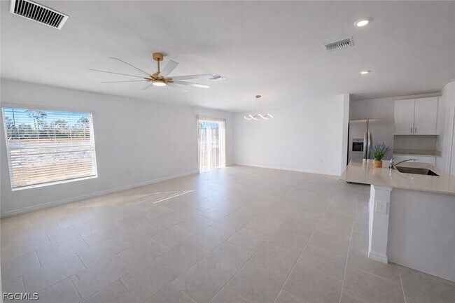 Building Photo - 17240 Cantu Ct