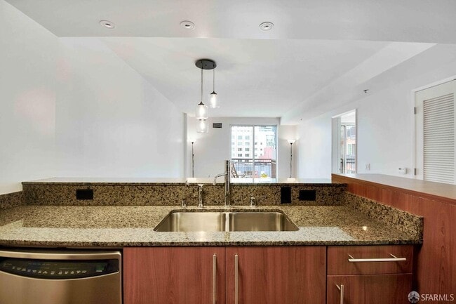 Building Photo - 50 Lansing St