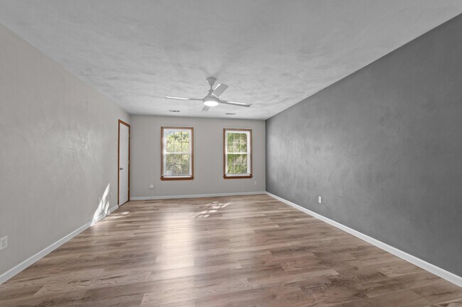 Building Photo - 435 Currituck Dr