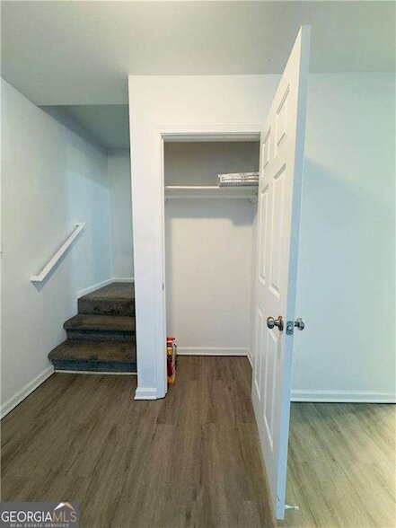 Building Photo - 3759 Mulkey Cir SW