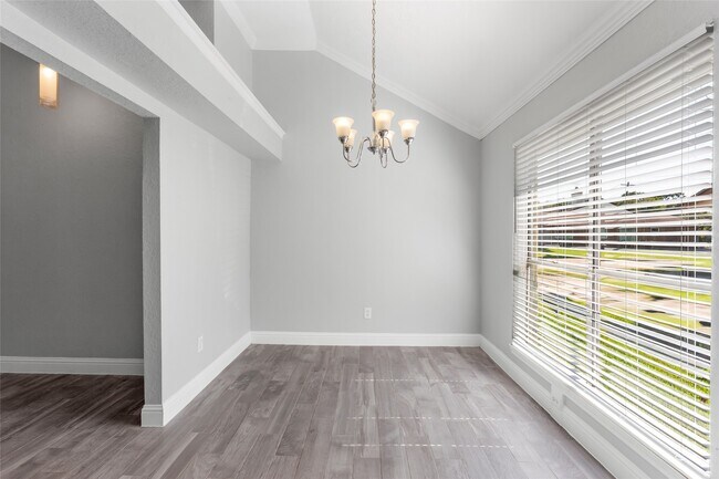 Building Photo - 11710 S Seawood Dr