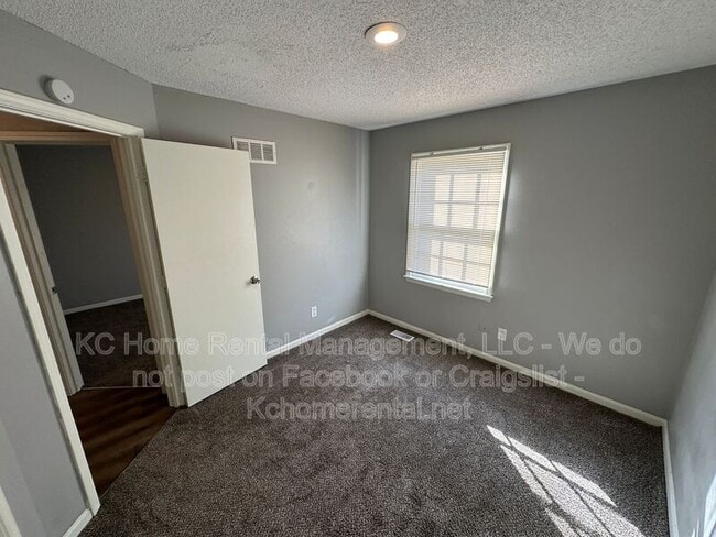 Building Photo - 1255 Petzold Dr