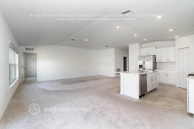 Building Photo - 4200 Palatina Way