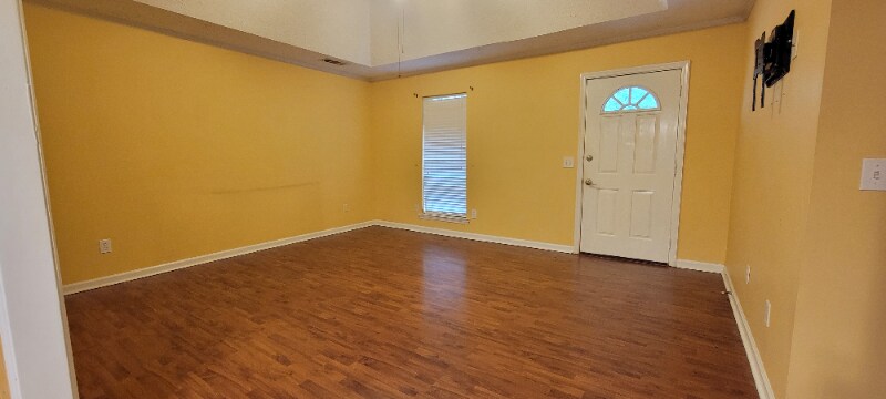 Building Photo - 142 Lee Rd 2150