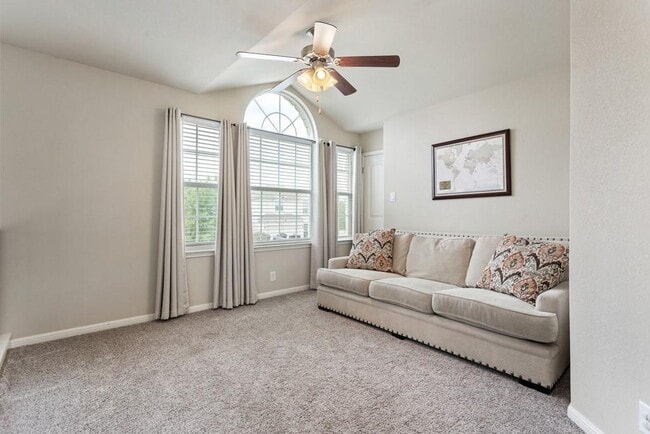 Building Photo - 11217 Persimmon Gap Dr