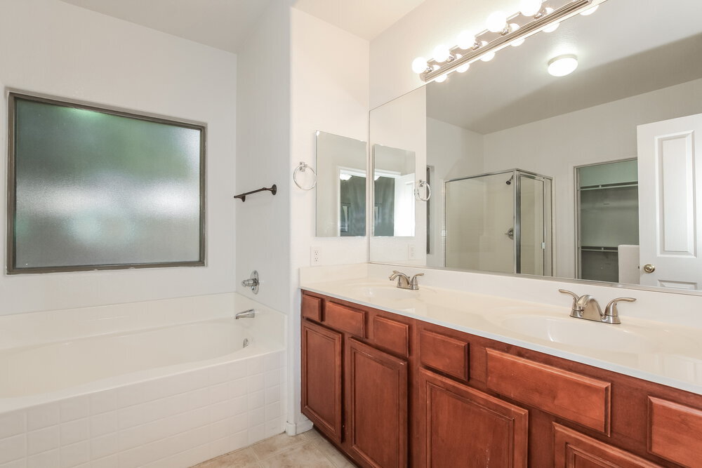 Building Photo - 15311 N 159th Dr