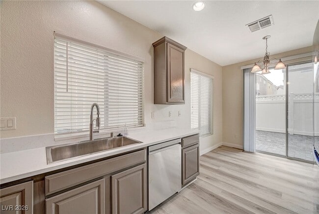 Building Photo - 10408 September Flower St