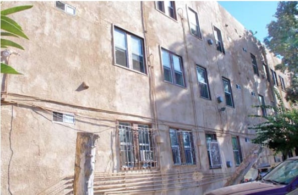 Building Photo - 1117 S Westlake Ave
