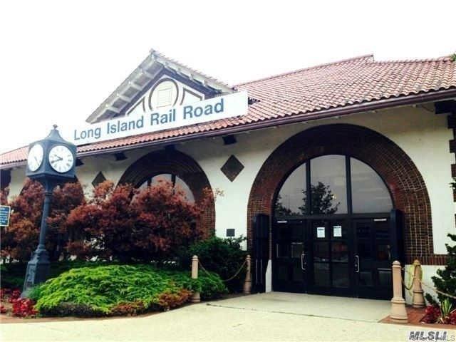 Building Photo - 622 W Penn St