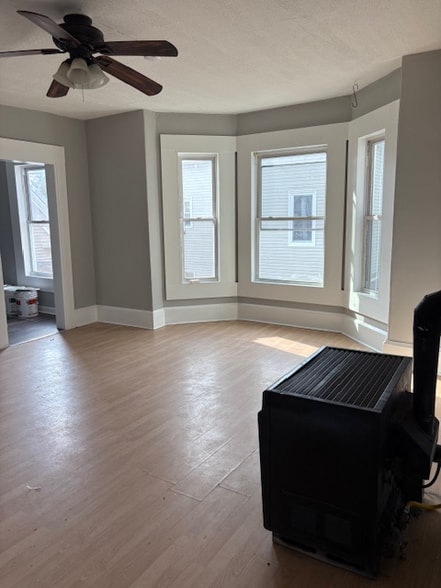 Building Photo - 219 Spruce St