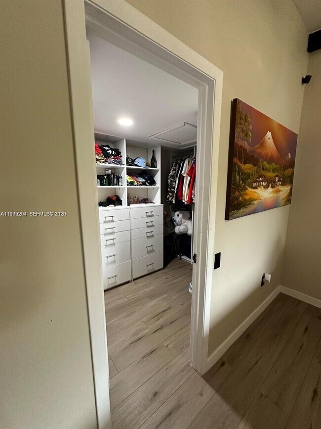 Building Photo - 6609 SW 116th Pl