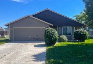 Building Photo - 7704 Wrigley Dr