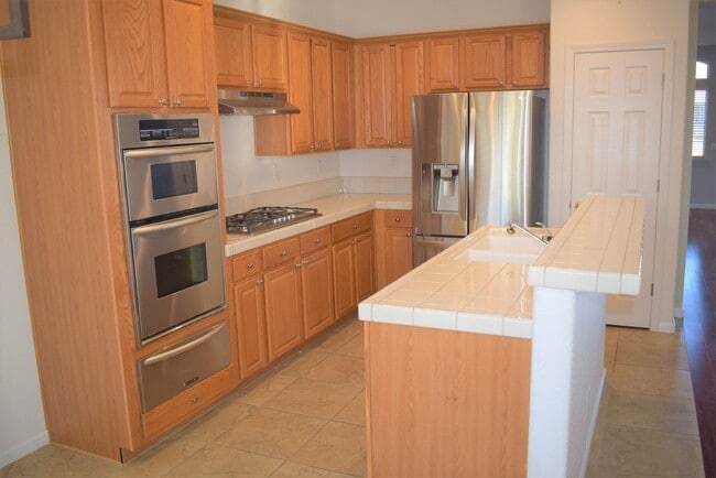 Building Photo - 9289 Winding Brook Way