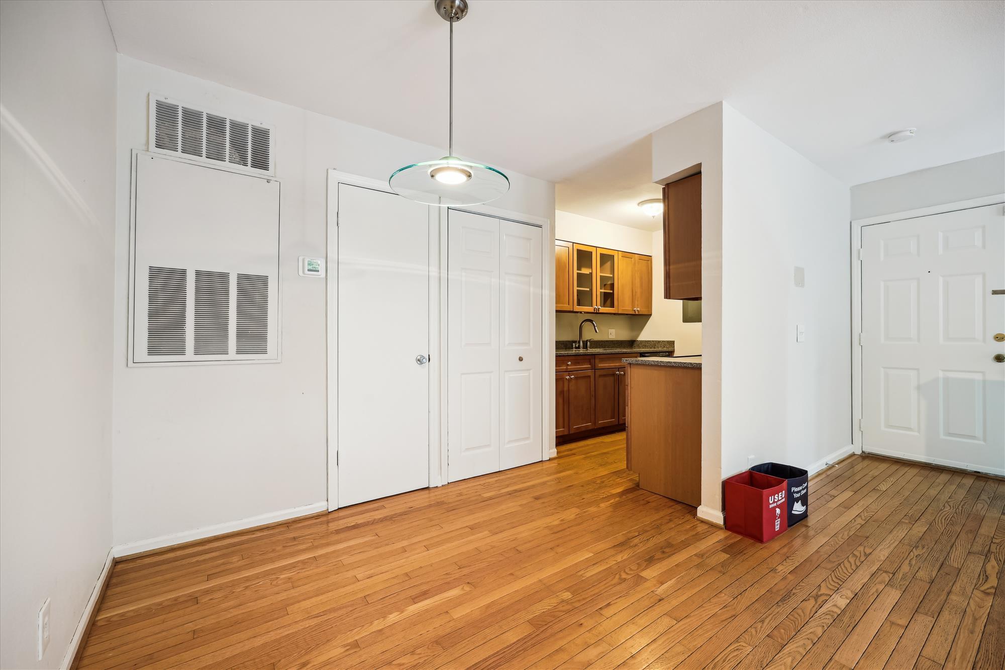Building Photo - 10703 Hampton Mill Ter