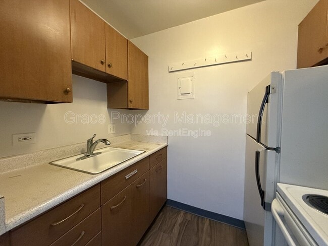 Building Photo - 855 Pennsylvania St