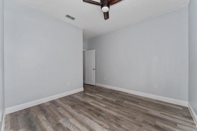 Building Photo - 12845 Sawgrass Pine Cir