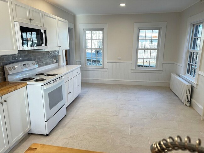 Building Photo - 51 Cabot Ln