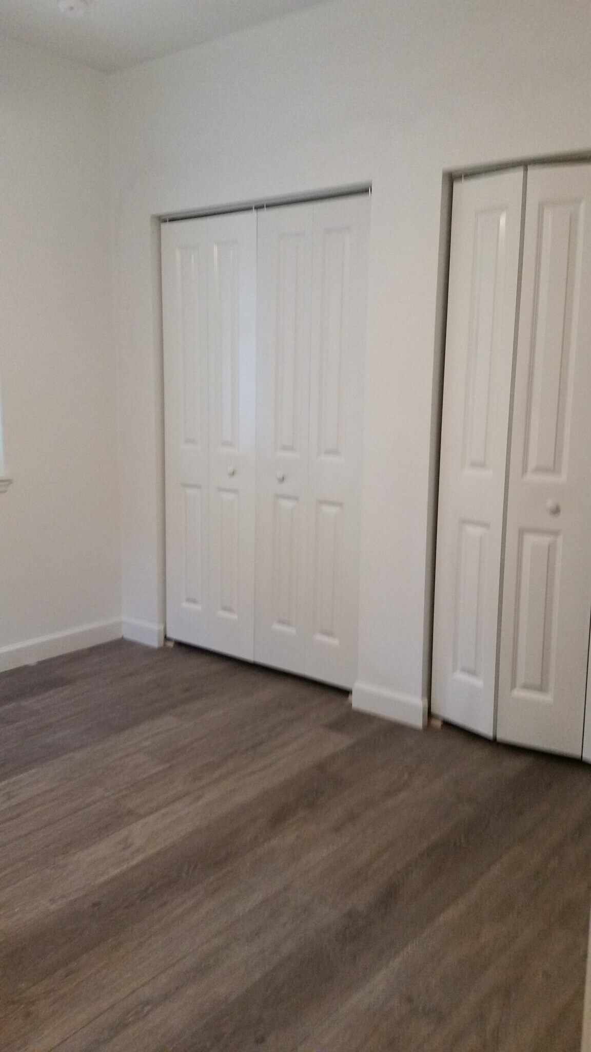 double closets - 304 NW 15th Ter