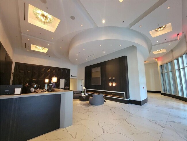 Building Photo - 400 W Peachtree St NW