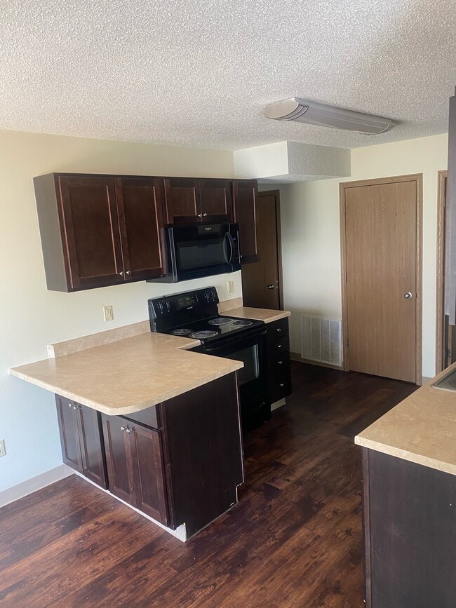 Building Photo - 4310 Maricopa Dr