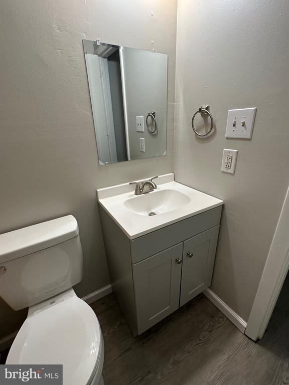 Building Photo - 203 E Penn Ave