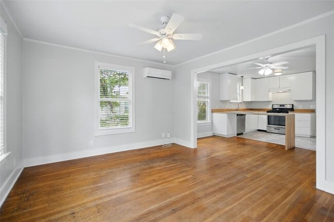 Building Photo - 1403 Clifford Ave