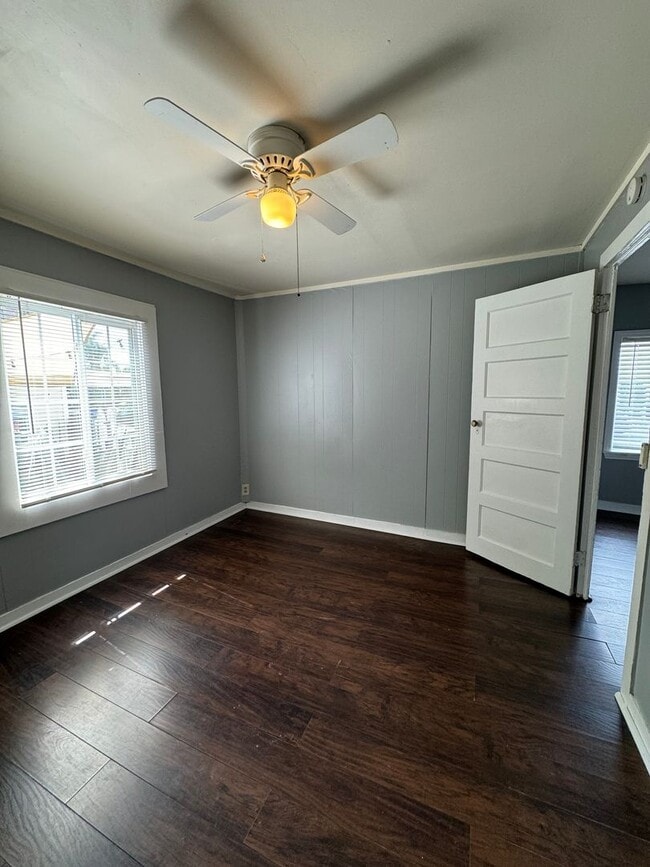 Building Photo - Quince St