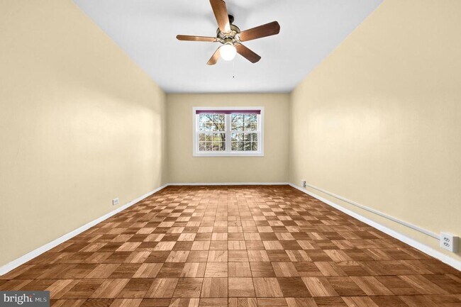 Building Photo - 1615 Mt Eagle Pl