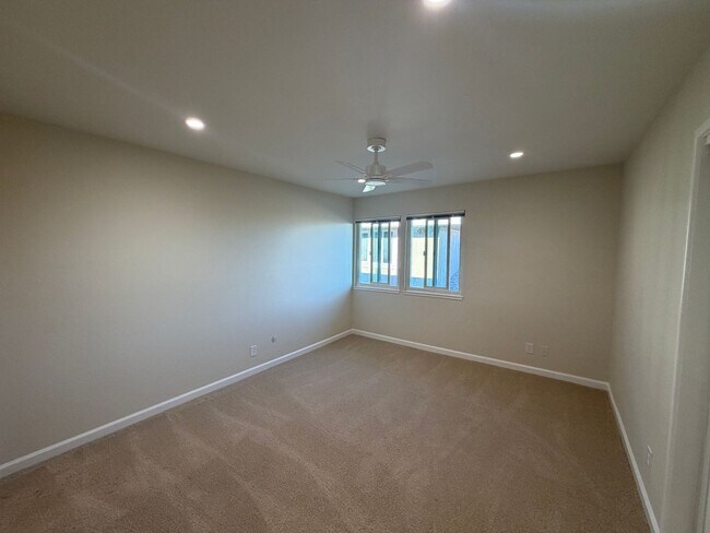 Building Photo - 1850 El Parque Ct