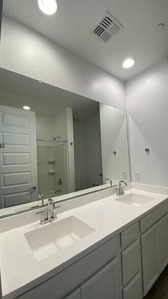 Building Photo - 31861 N 125th Ln