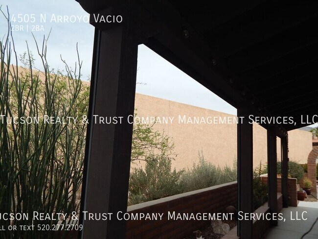 Building Photo - 4505 Arroyo Vacio
