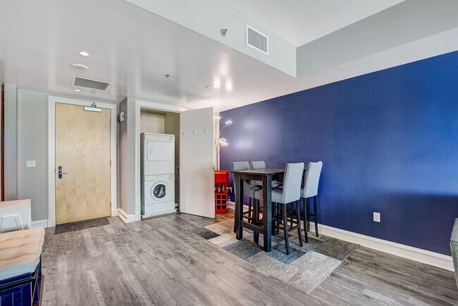 Building Photo - Sky Las Vegas 1205- Stunning Fully Furnish...