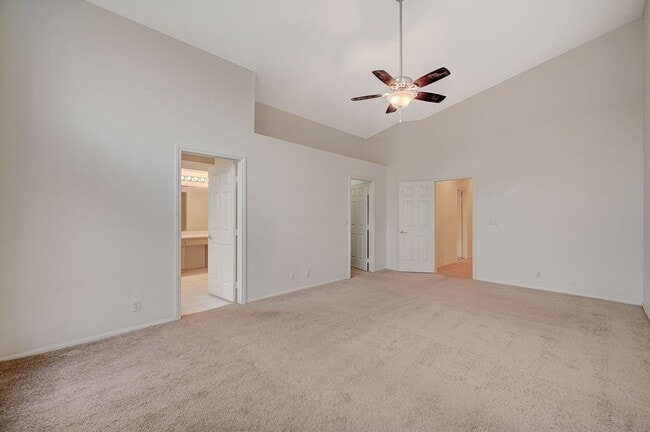 Building Photo - Great Calico Ridge Home