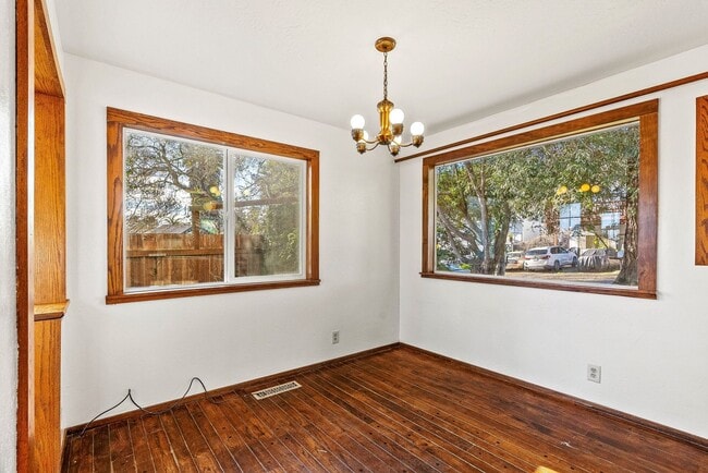 Building Photo - Cozy 2BR/2BA Duplex | Fireplace, Patio & Utilities Included